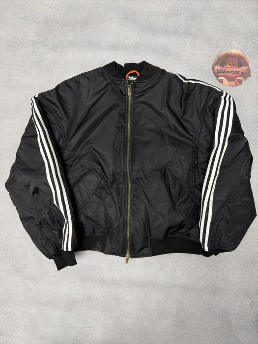 Пуховик Бомбер куртка Balenciaga в колоборации с