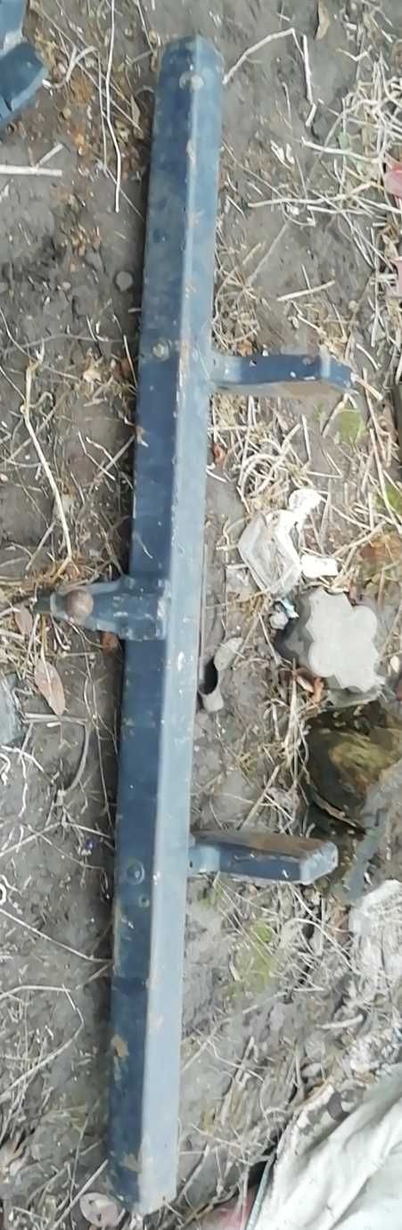 Бампер задній стояв на івеко 3510 3512 стоїть на атего на мерседес 814