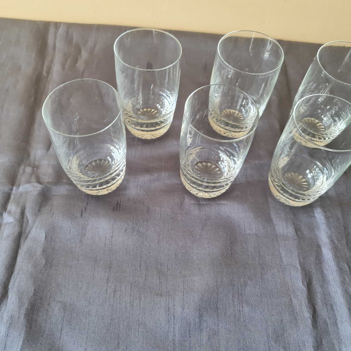 Szklanki "beczułki" . Okres PRL-u.