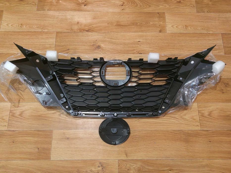 NISSAN SENTRA 2020 2022 Решетка радиатора с заглушкой боковой и центр.