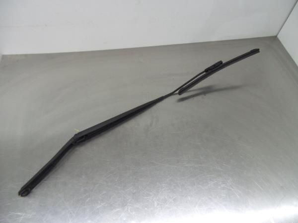 Haste / braço de escova limpa vidros frente direita RENAULT Clio IV (B