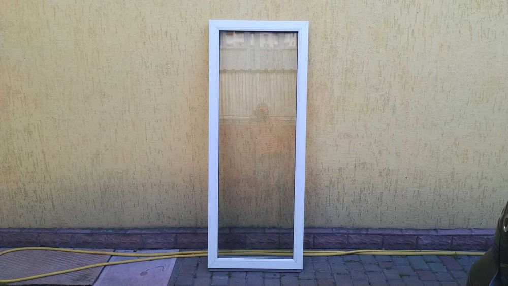 Вікно глухе пластикове 670х1720 Окно пластиковое б/у