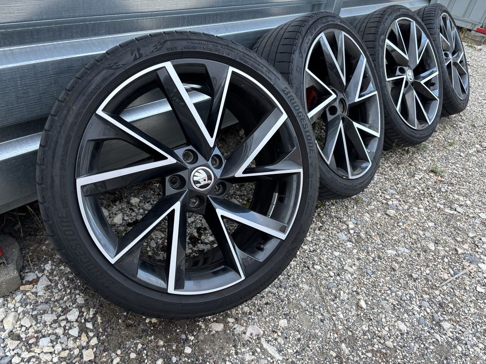 Koła lato VEGA skoda superb karoq octavia 19” 8” ET45 225/40/19