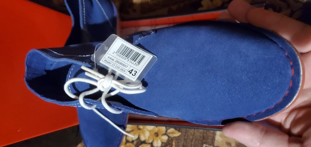 Майже Нові шикарні черевики дезерти Pierre Cardin оригінал.