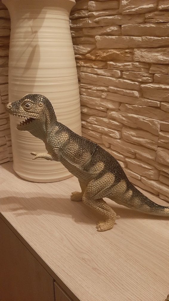 Dinozaur Tyrannosaurus 45 cm