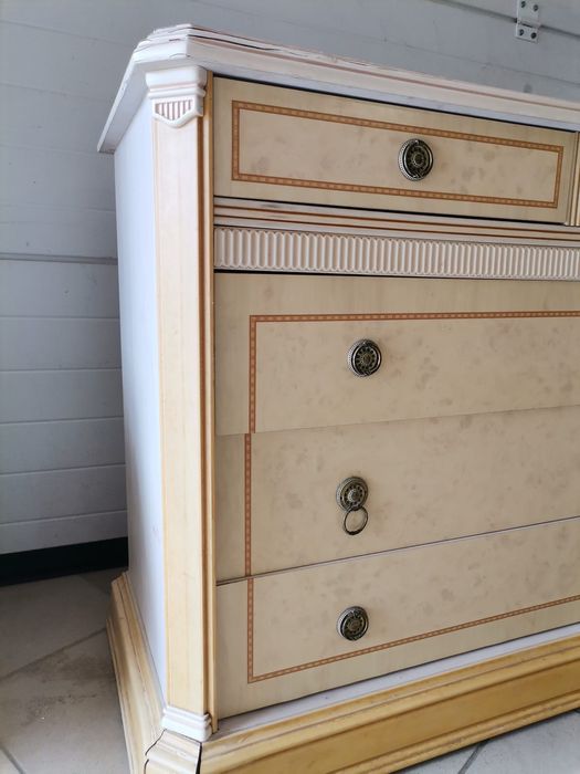 Conjunto de Quarto em Madeira