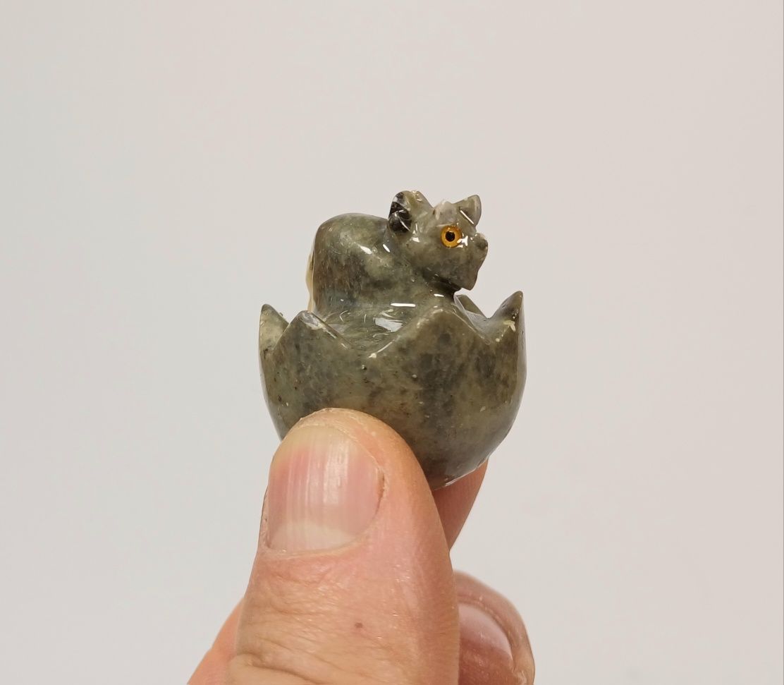 Zabytkowa figurka miniaturka - kamień naturalny