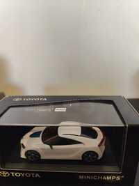 Vendo miniaturas minichamps Toyota