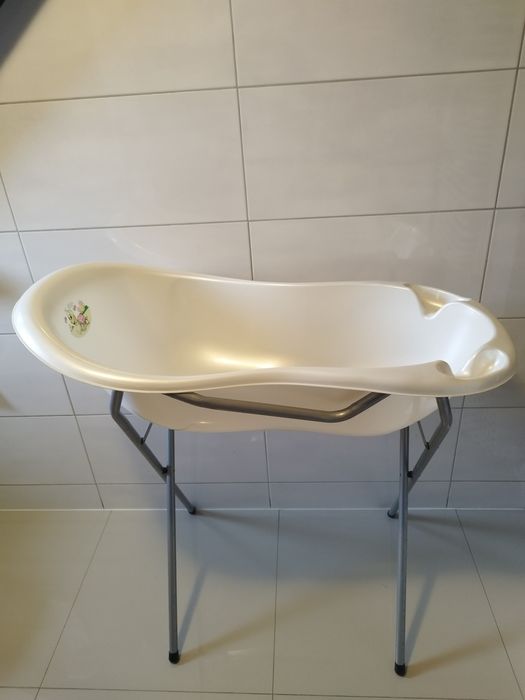 Wanienka ze stelażem