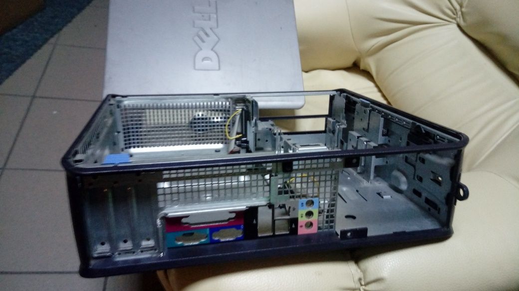Obudowa Dell Optiplex Desktop