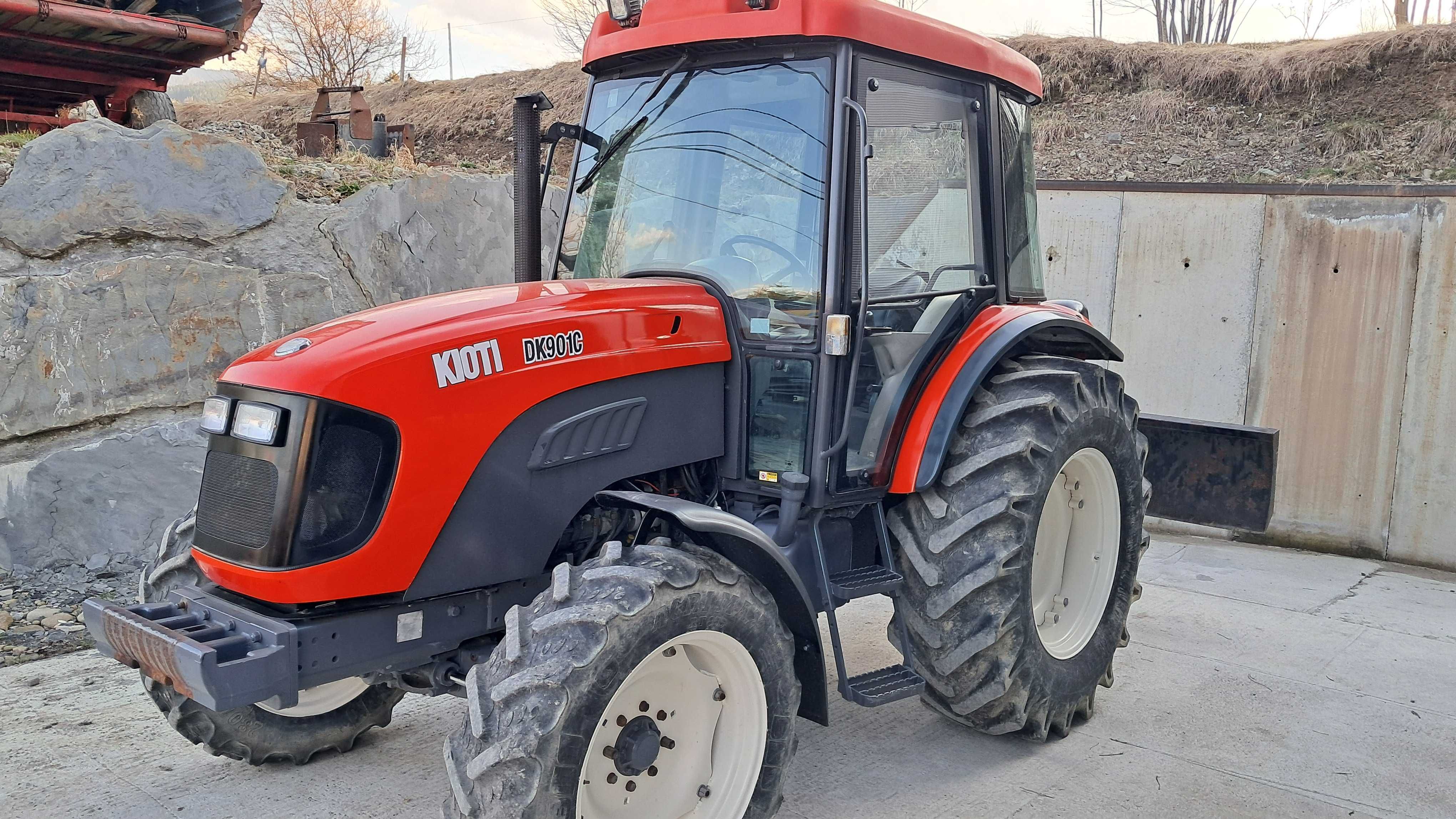 Ciągnik Kioti dk 901c jak    ,4514 ,5314 , ,390t