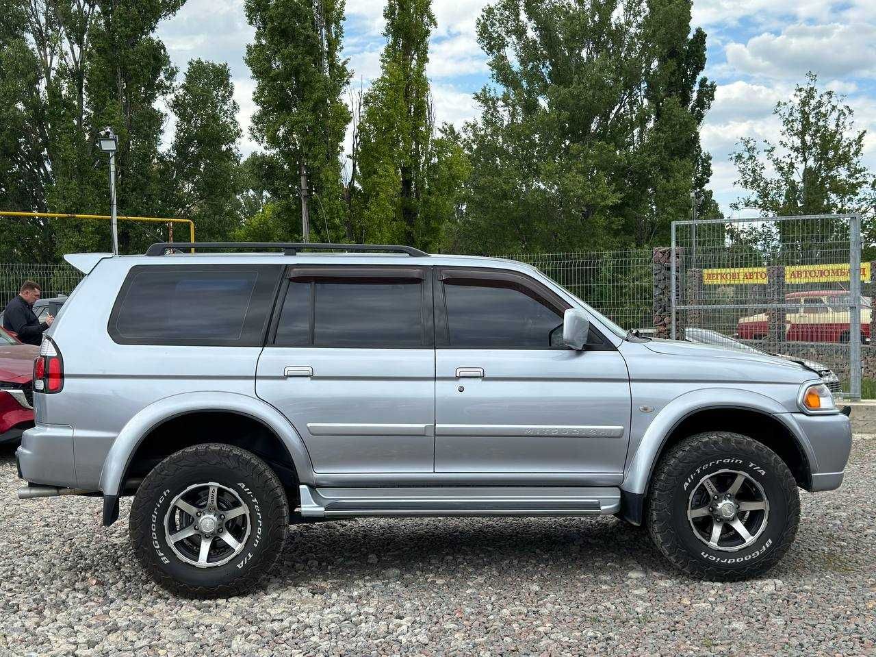 Авто Mitsubishi Pajero Sport 2006