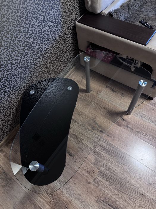 Журнальний столик