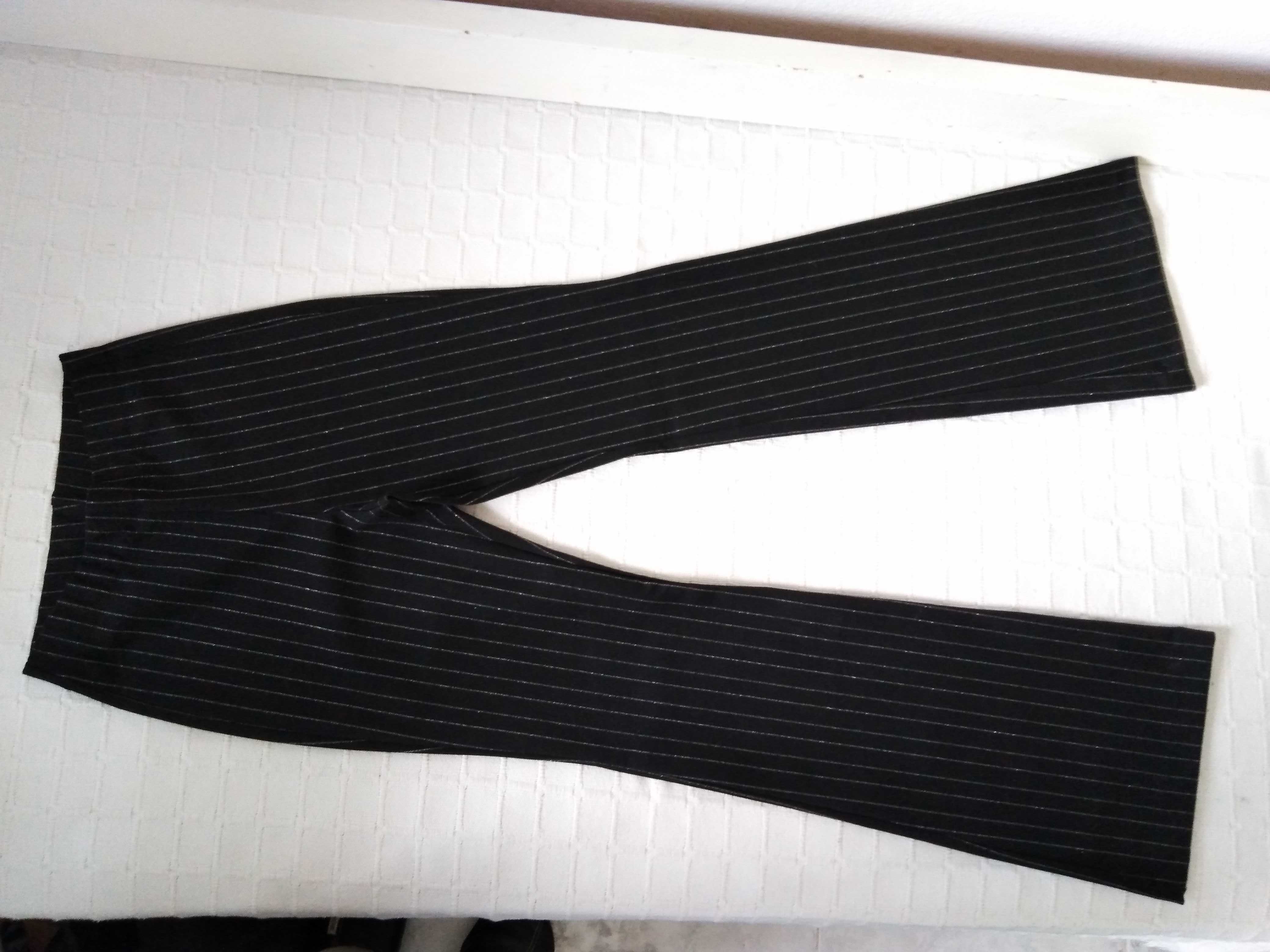 Calças Riscas Preto e Branco Calzedonia S