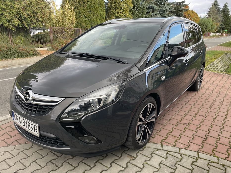 Opel zafira automat euro6 7 osobowy bardzo doinwestowany prywatnie