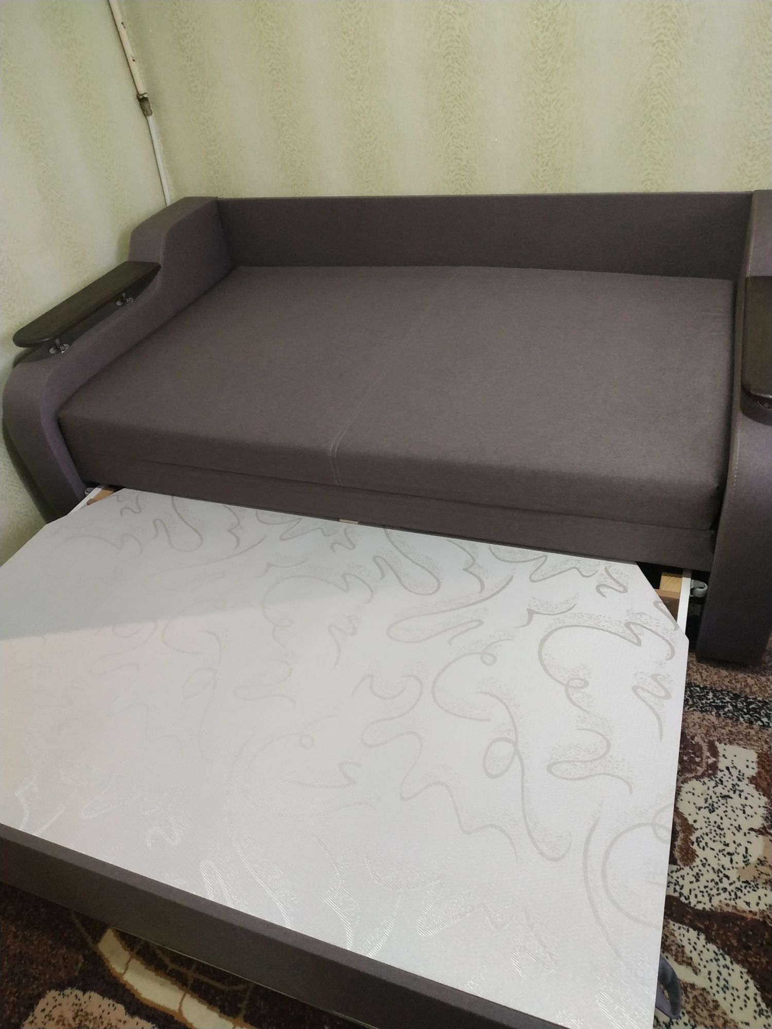 Продам диван-кровать Астория 1,6 м*1,9 м