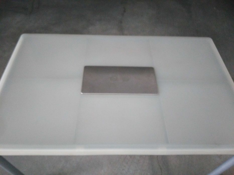 Mesa para varias utilizações