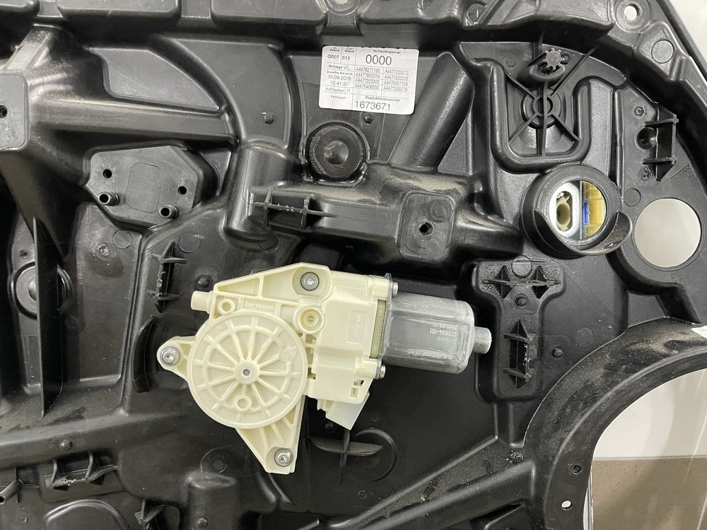 Склопідйомник моторчик Mercedes Vito W447 Viano V-class