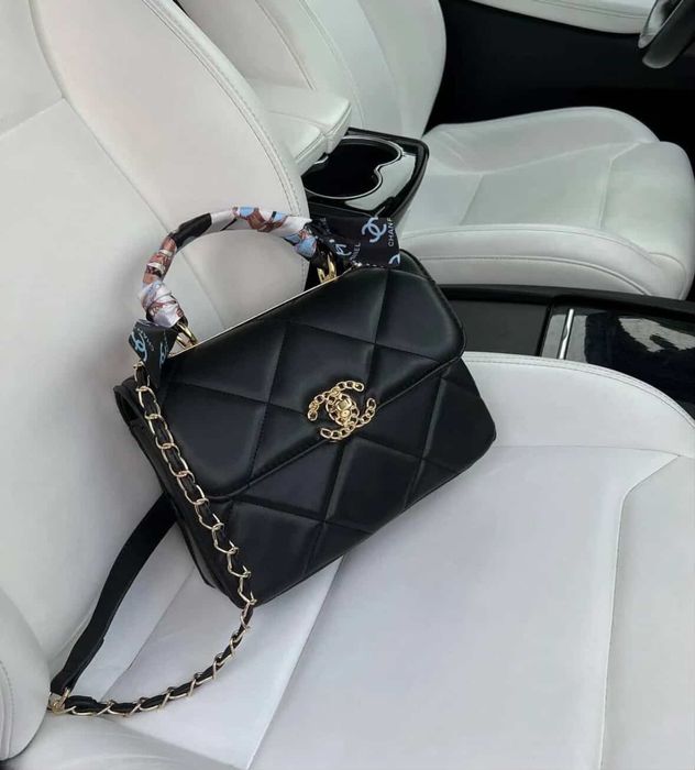 Жіноча чорна сумка