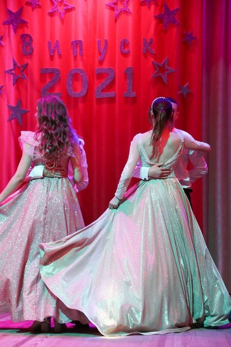 Сукня випускна розміром s, 42 на ріст 174