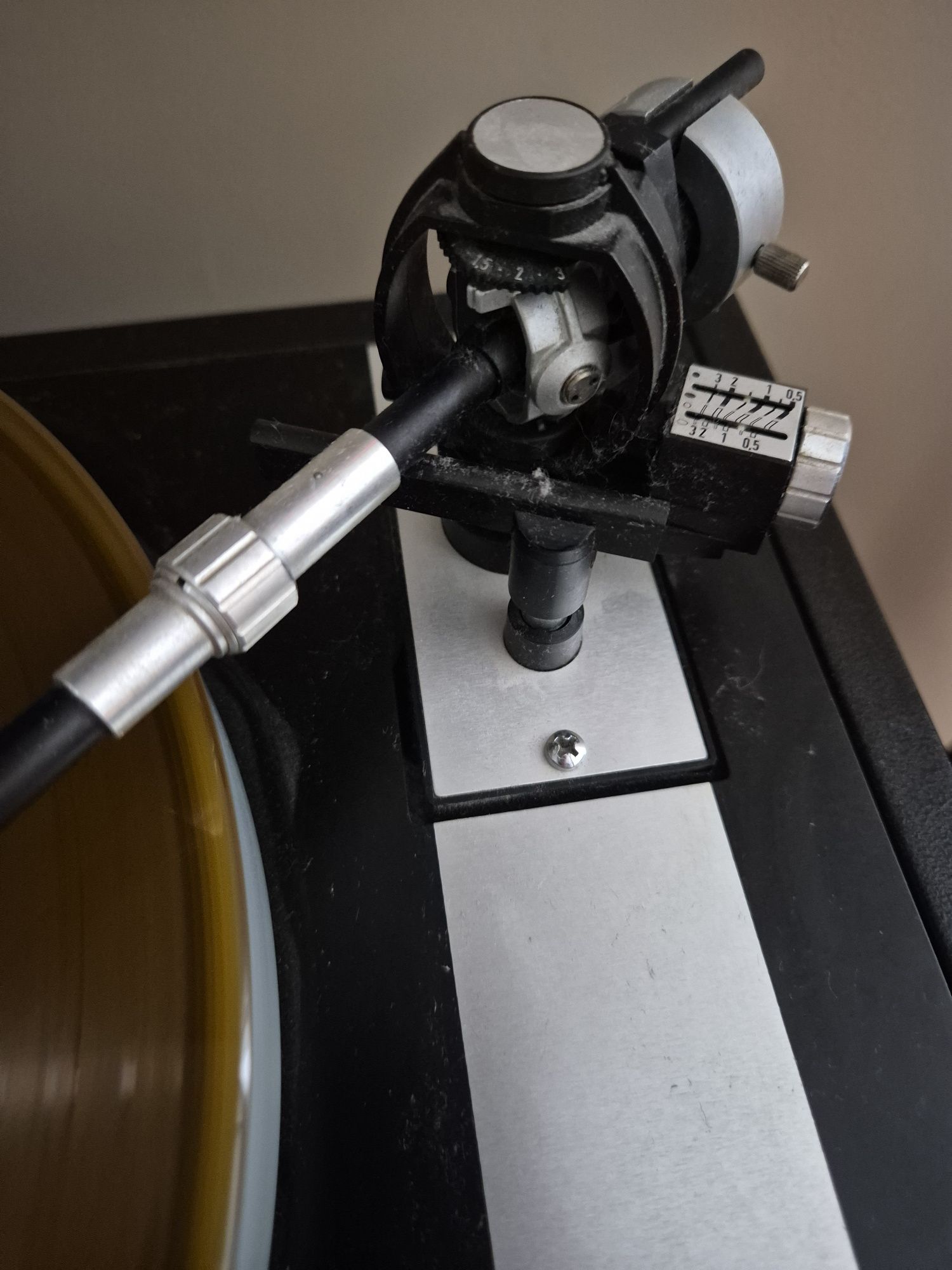Gramofon Thorens td145 mk 2