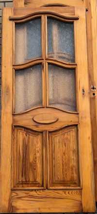Drewniane drzwi, sosnowe