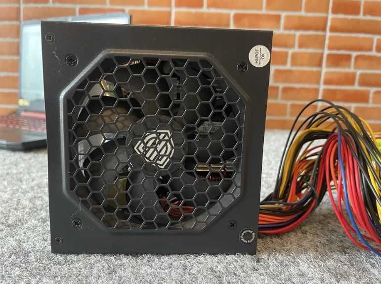 Fonte de Alimentaçao Core 700w 80PLUS