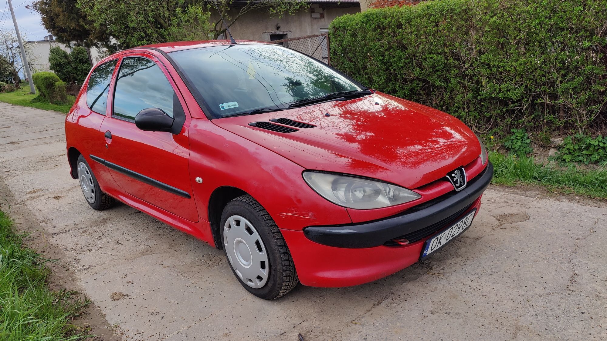 Peugeot 206 1.4hdi 2006r pełny bak paliwa!