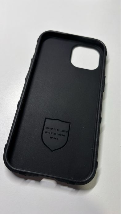 Чохол на iphone 15 rugged shield