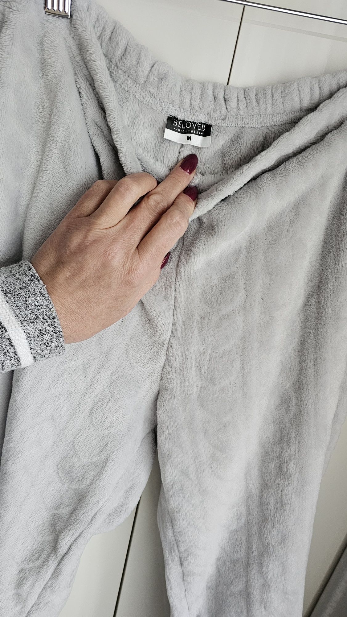 Dres ciepły szary r.M plus TH gratis bluzka