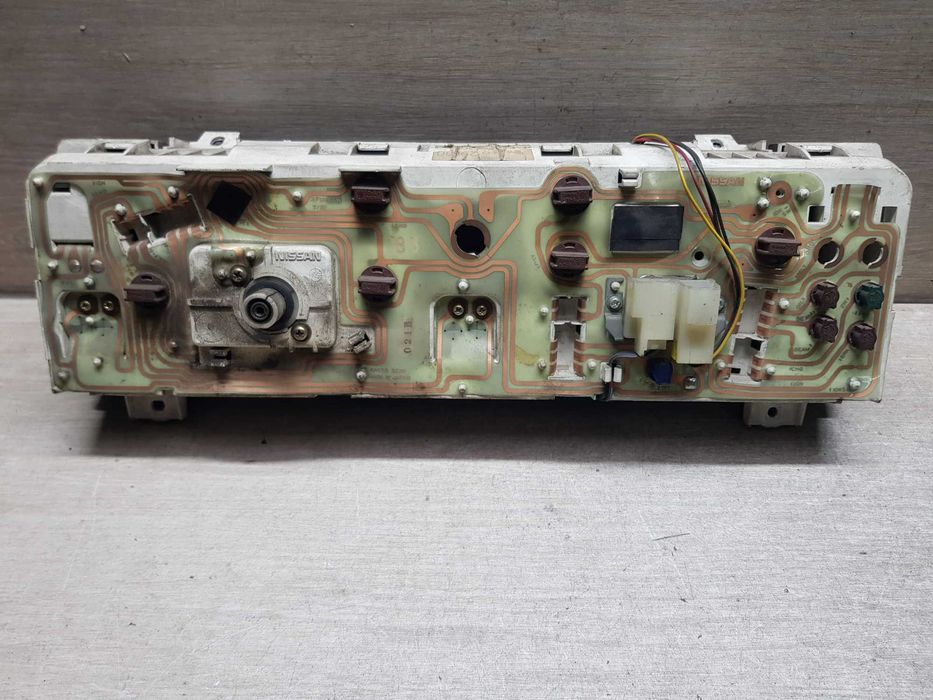 Панель приладів (спідометр, приборка) Nissan Terrano 1987-2000р. 2.4