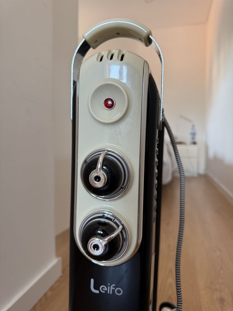Aquecedor/Radiador portátil a óleo Leifo retro