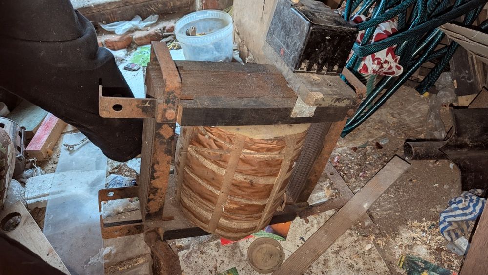 Трансформатор СССР  35-45 кг. весит