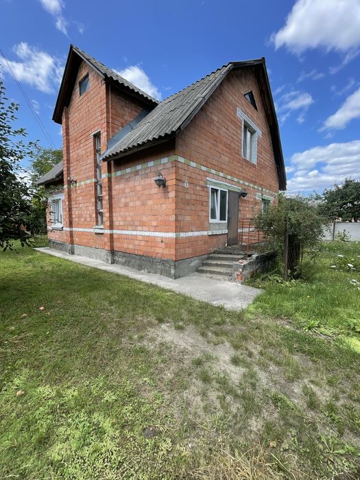 Продаж житлового будинку з землею в с. Потіївка