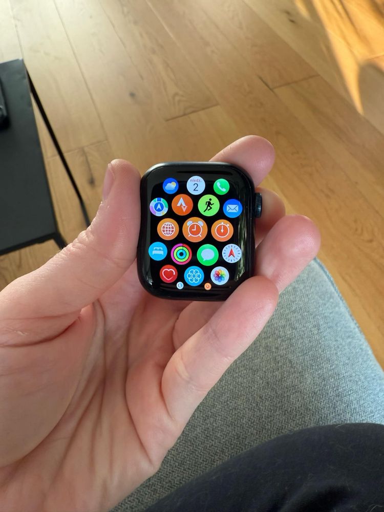 Apple watch 8 41mm stan idealny LTE i Cellular dwa paski m i s