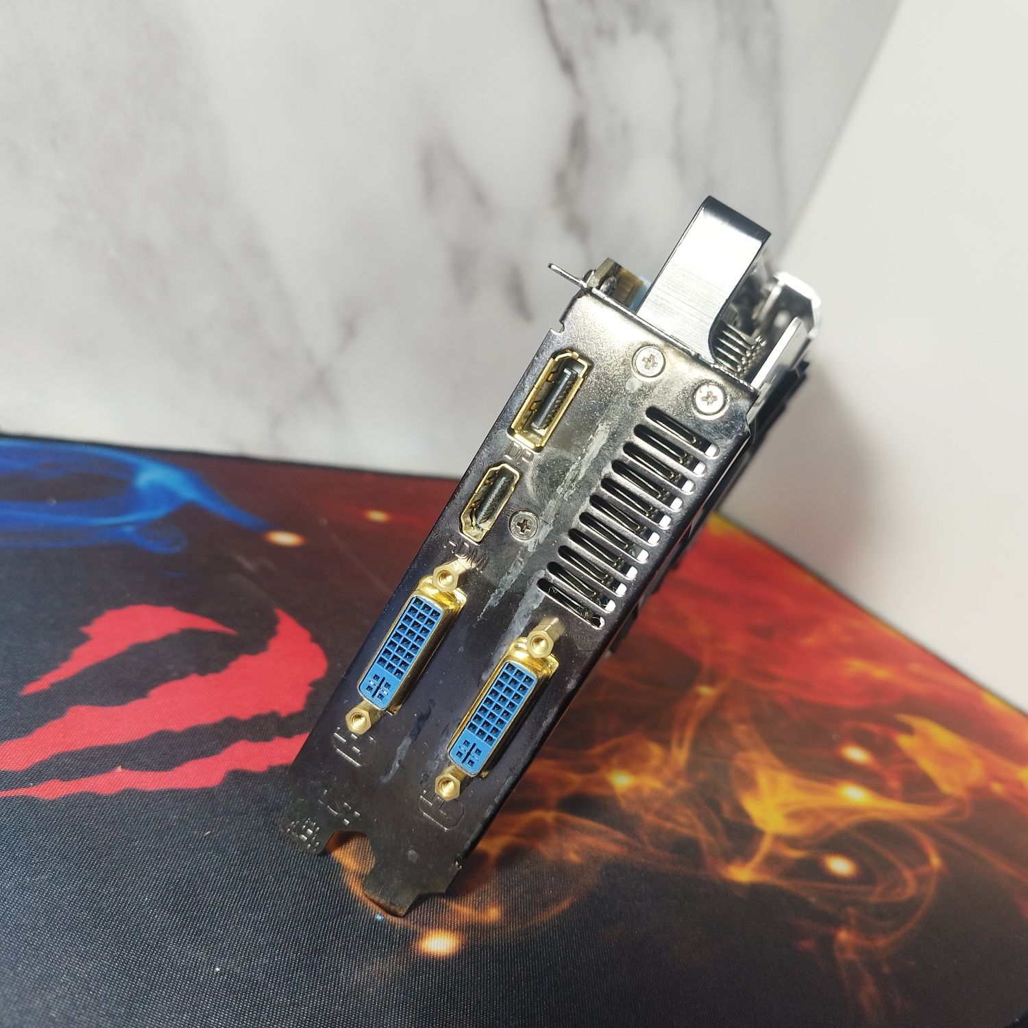 Продам відеокарту MSI GTX 580 2GB