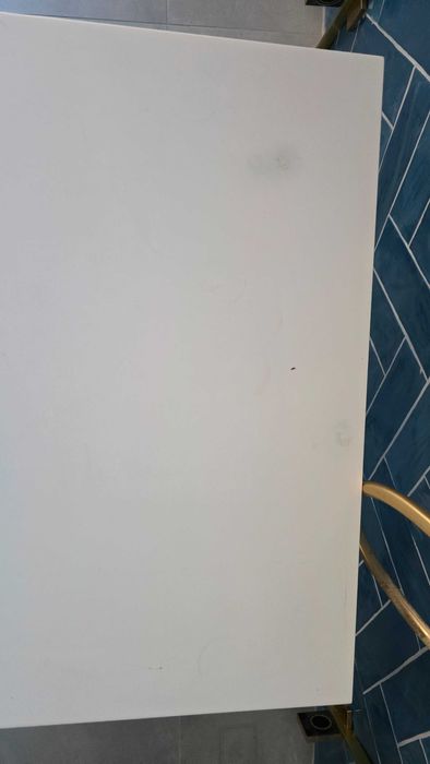 Stolik drewniany biały z 2 krzesełkami dla dzieci