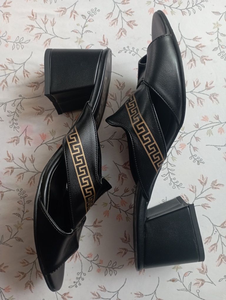 Сабо шльопанці Versace  39-40р