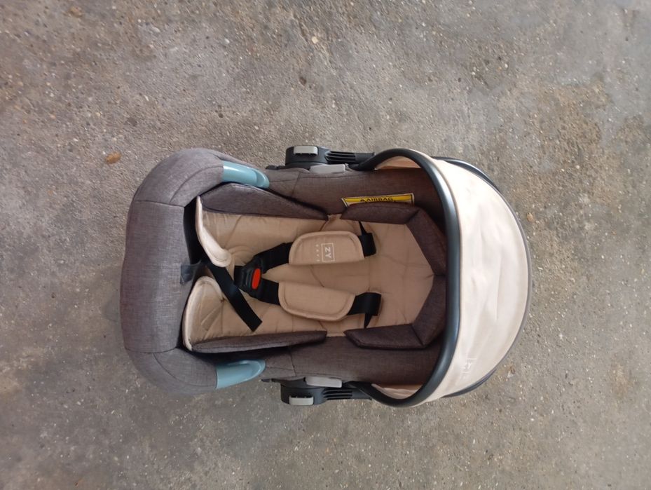 Carrinho de bebé - conjunto de rua Zippy safe