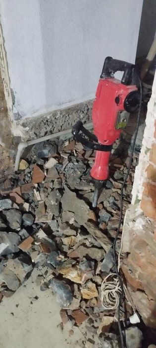 Ищу работу по демонтажу,уборке (склады,после ремонта).черновые работы.