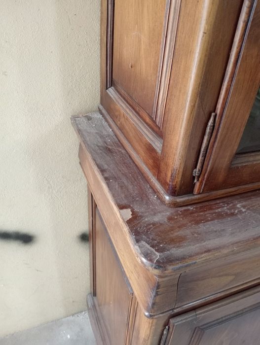 Cristaleira bom estado