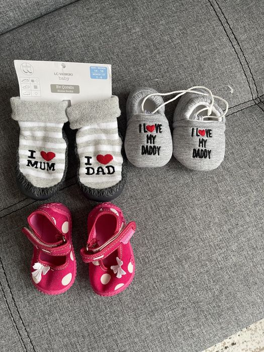 Босоніжки для дівчинки ,капці унісекс