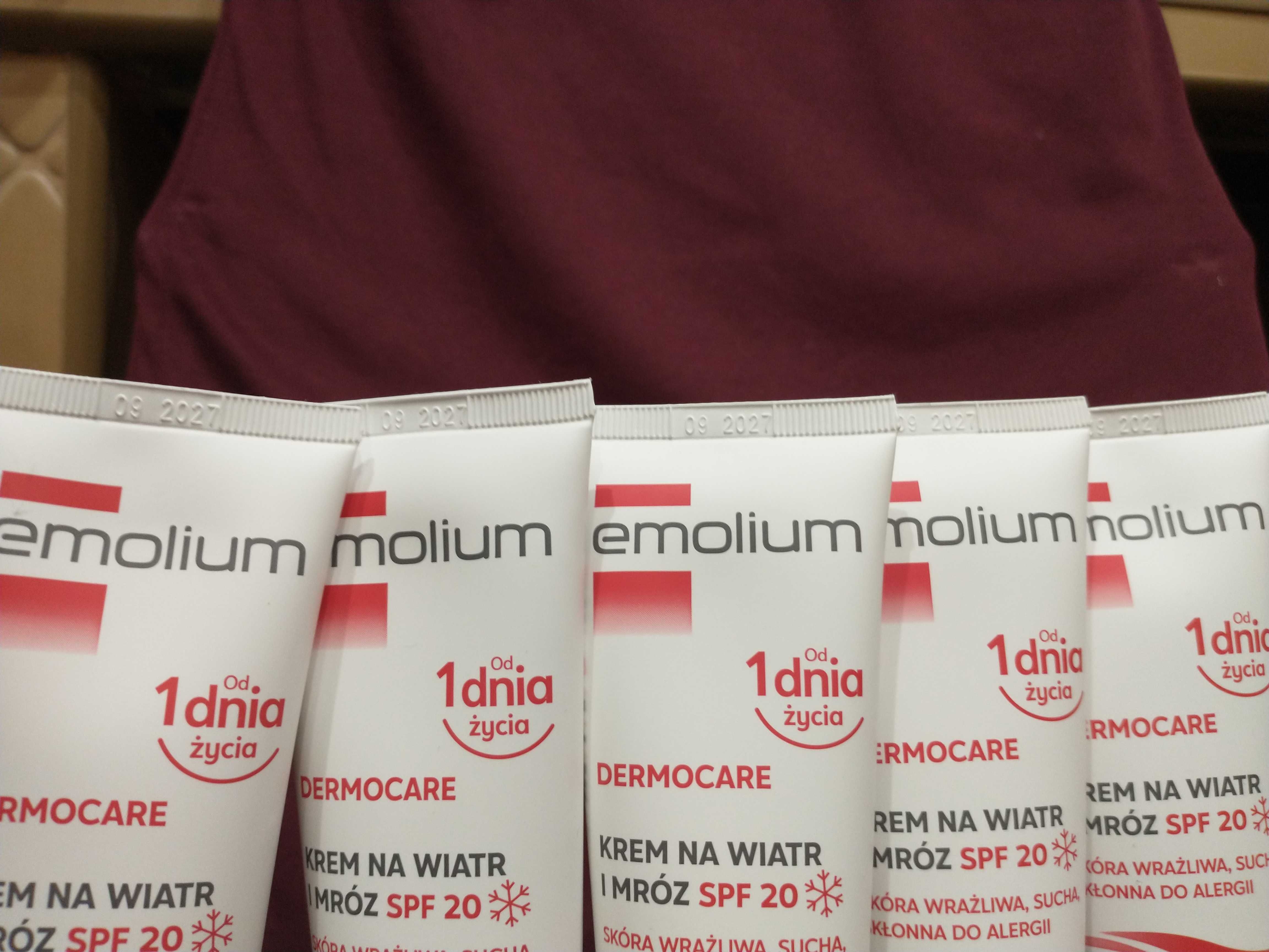 8x emolium Dermocare krem na wiatr i mróz SPF 20