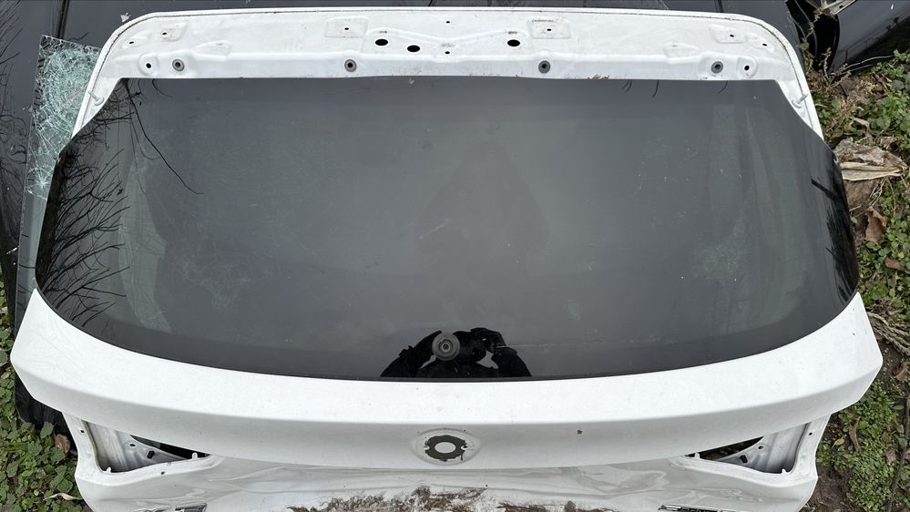 BMW X3. G 01 , 2022г Стекло заднее .