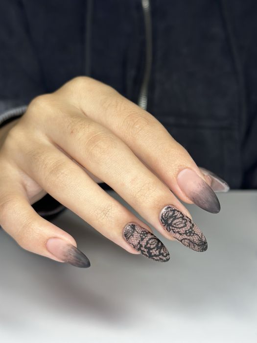 Манікюр. Нарощення. Нігті