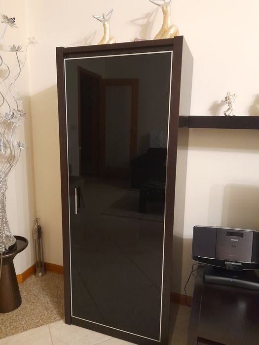 Duas móveis de sala iguais