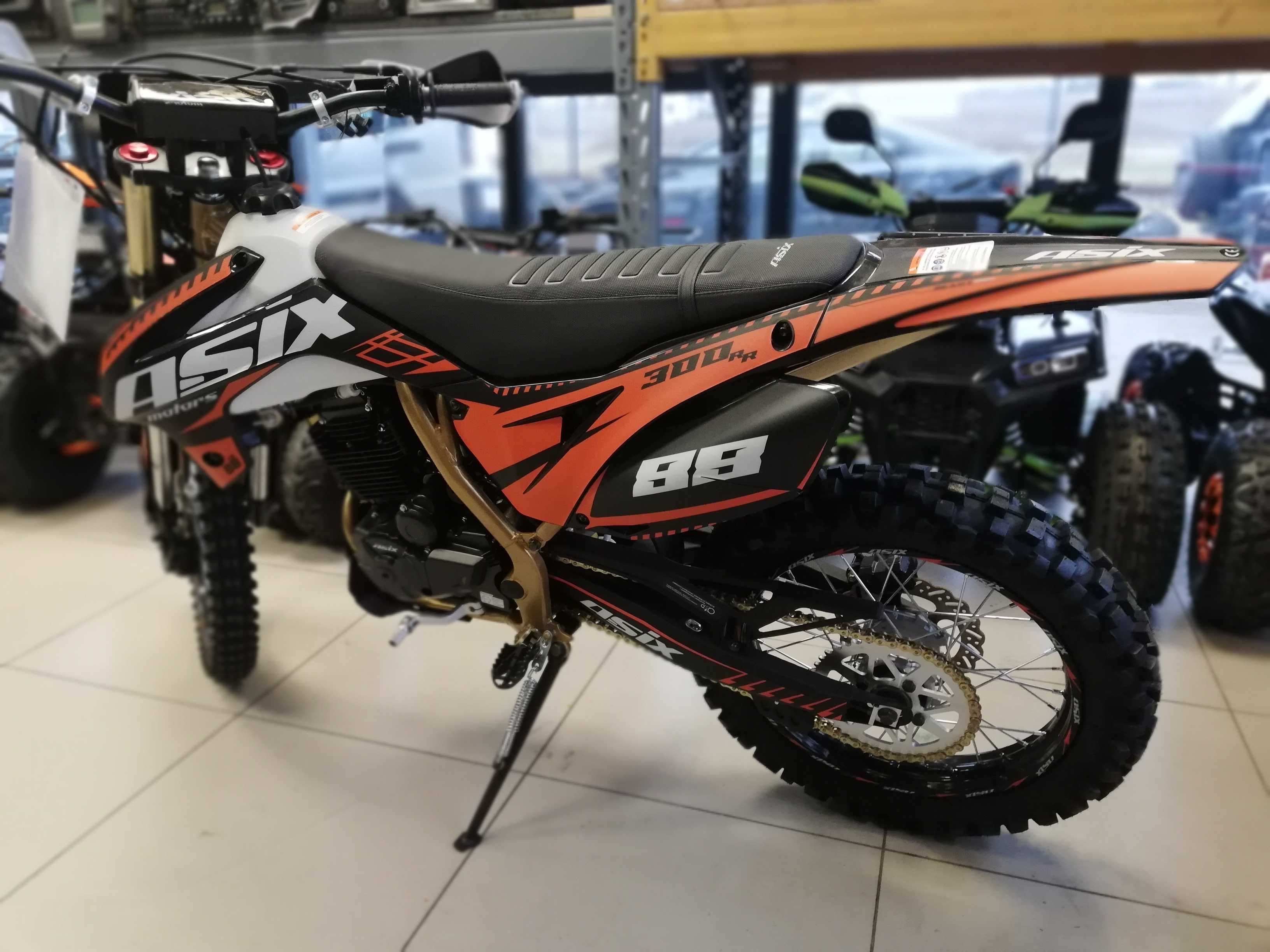 Cross Asix xb88 300ccm 21/18
