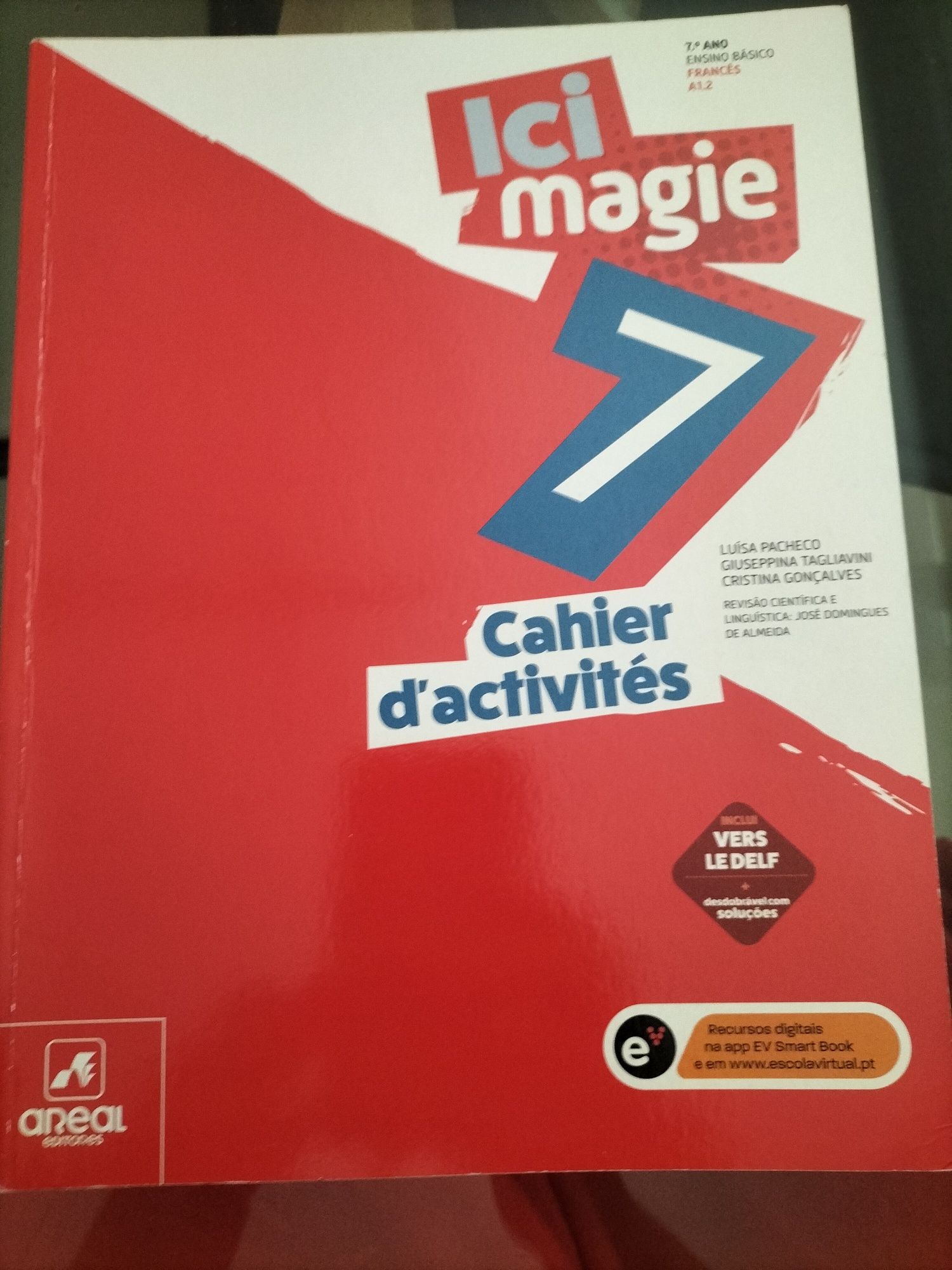 Cadernos de exercícios/ actividades 7°ano