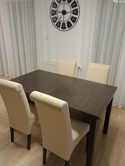 Stół rozkładany +4 krzesła