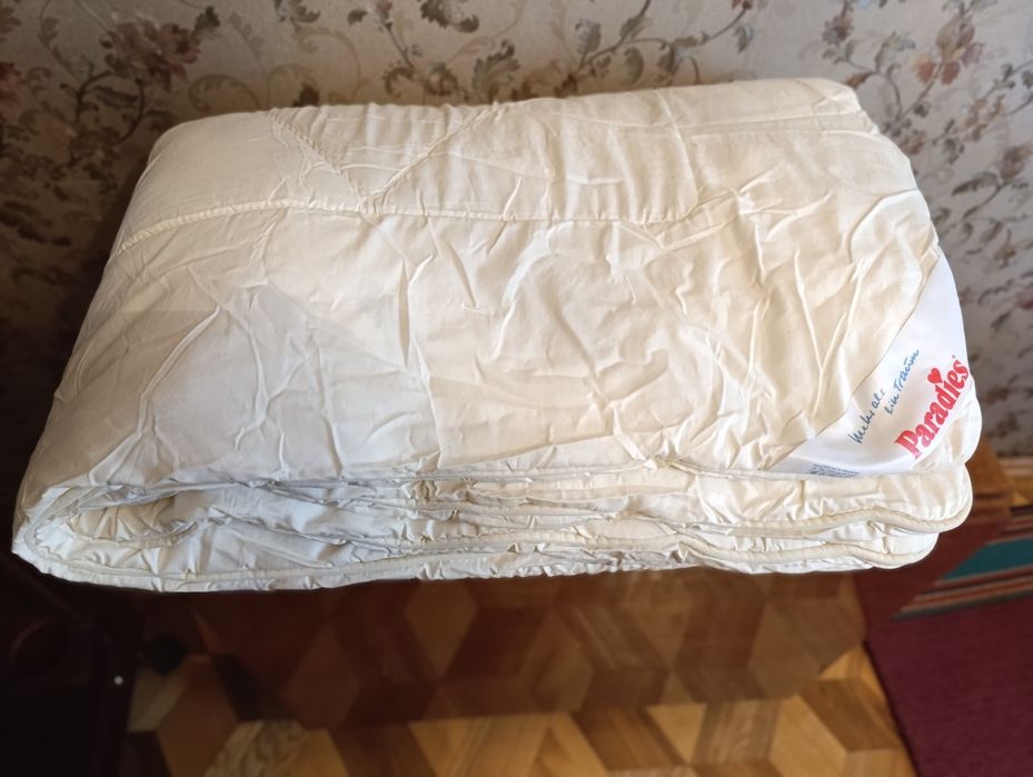 Ковдра зимова з холлофайбером